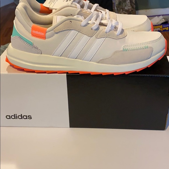 Adidas Retrorun Sneakers Size 9 